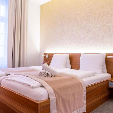 Hotel Engel Am Bahnhof Waedenswil Luaran gambar