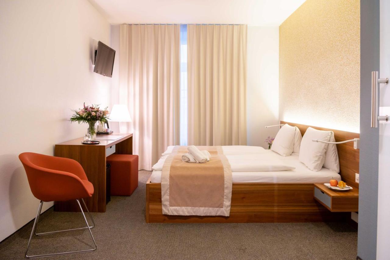 Hotel Engel Am Bahnhof Waedenswil Luaran gambar