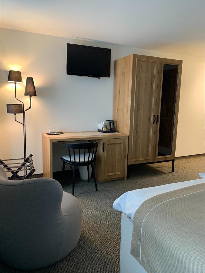 Hotel Engel Am Bahnhof Waedenswil Luaran gambar